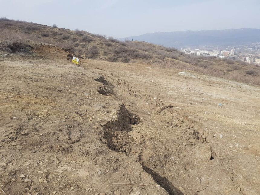 Landslide on Vashlijvari slope in dynamics with new cracks appeared