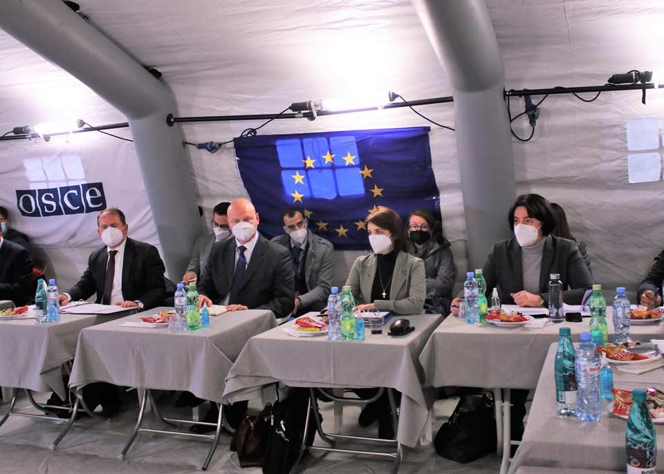 Миссия наблюдателей ЕС распространяет информацию об очередной встрече в Эргнети