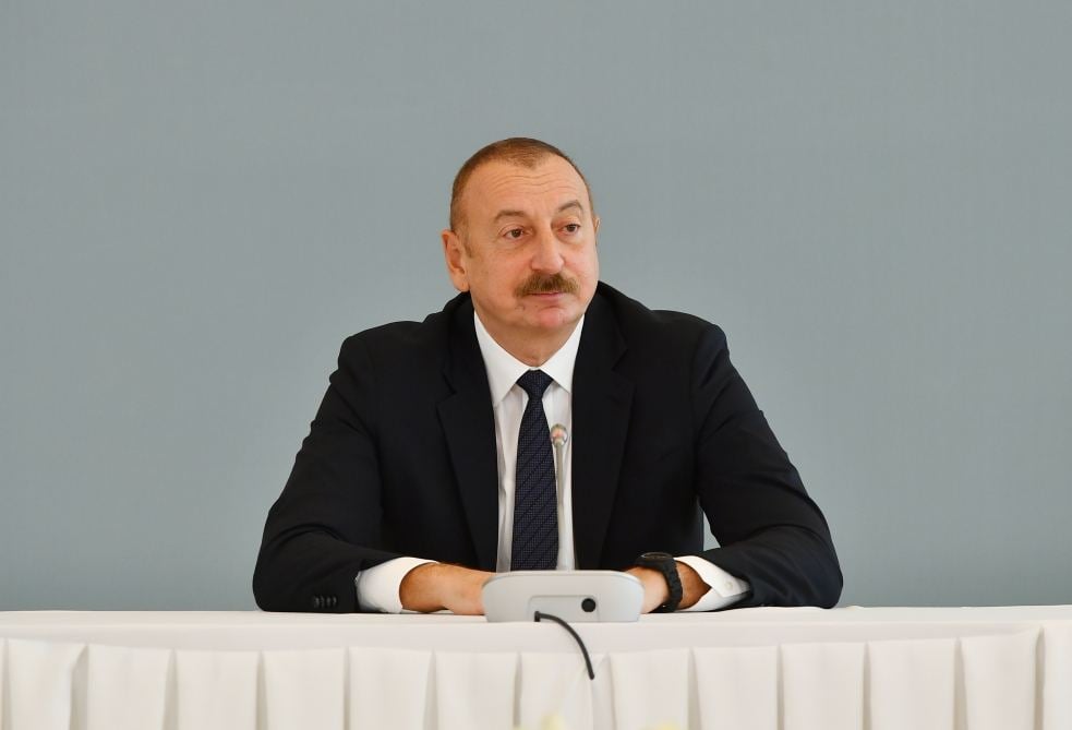 Ильхам Алиев - Начаты работы по строительству стратегического подводного силового кабеля между Азербайджаном, Грузией, Венгрией и Румынией, презентация состоится в сентябре-октябре