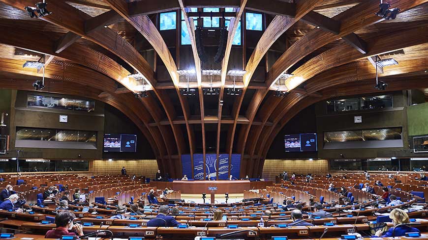 Avropa Şurası Parlament Assambleyası Gürcüstandakı bütün siyasi qüvvələri ölkənin ümumi rifahını dar partiya strategiyalarından üstün tutmağa çağırır