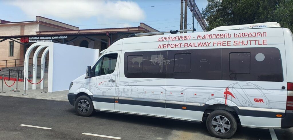 Թամար Արչուաձե. Այսօրվանից, բացի ավտոբուսներից և տաքսիներից, ուղևորներն արդեն հնարավորություն ունեն երկաթուղով ժամանել Քութաիսիի միջազգային օդանավակայան