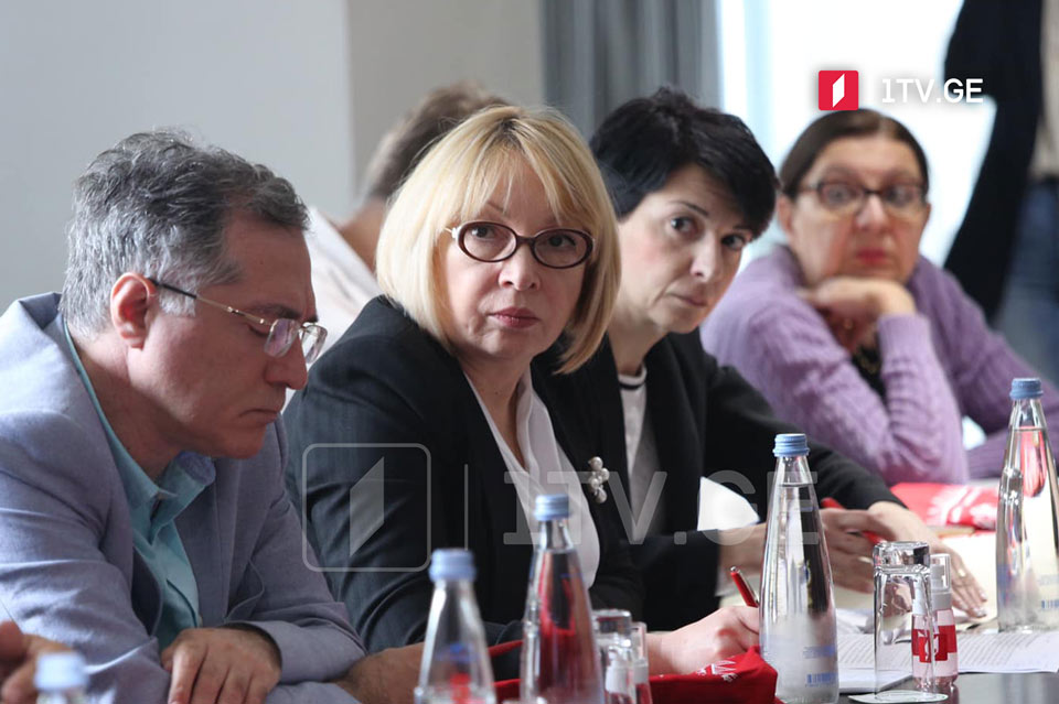 Տեղեկատվության հասանելիությունը կարևոր է բազմազգ հասարակության ինտեգրման համար, այս առումով Հանրային հեռարձակողն իսկապես առաջատար դերակատար է. Լիա Գիգաուրի