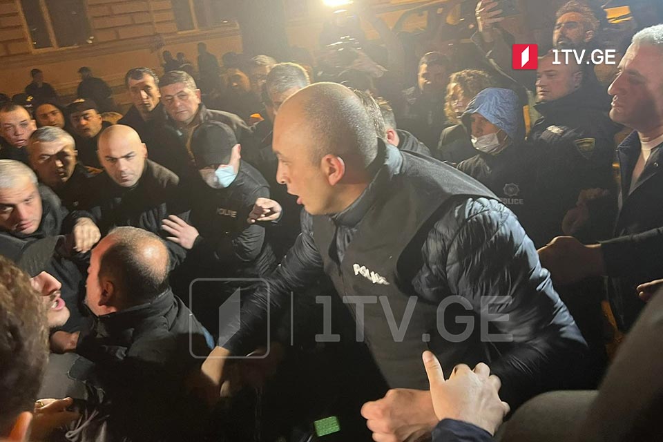 МВД Грузии задержало ночью 22 участника акции в поддержку Михаила Саакашвили в Батуми