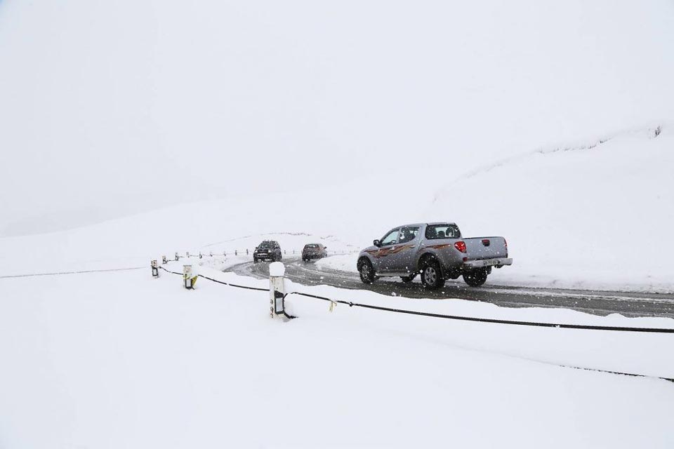 Traffic restored for light vehicles on Gudauri-Kobi road section 