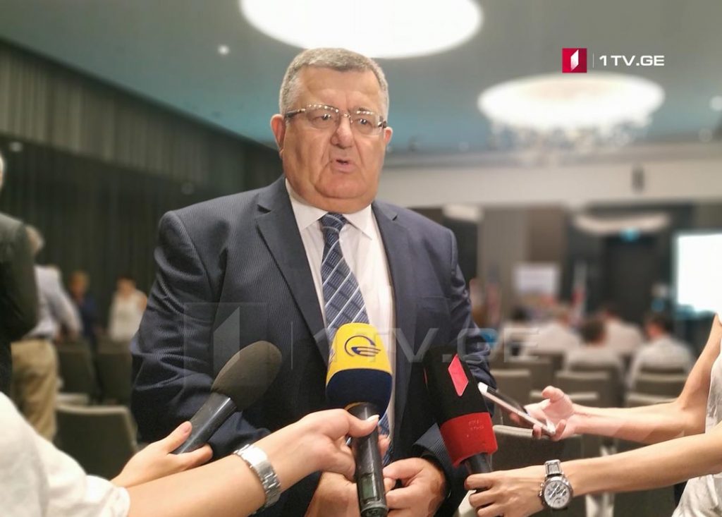 Qiorqi Xanişvili ölkədə un ehtiyatı ilə bağlı problemin olmadığını bildirir