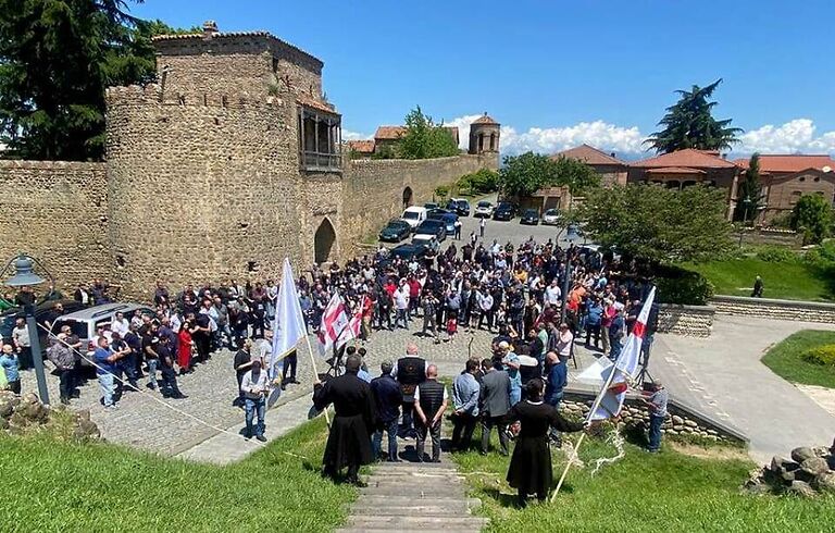 Telavidə, İkinci İrakli Sarayı qarşısında etiraz aksiyası keçirildi