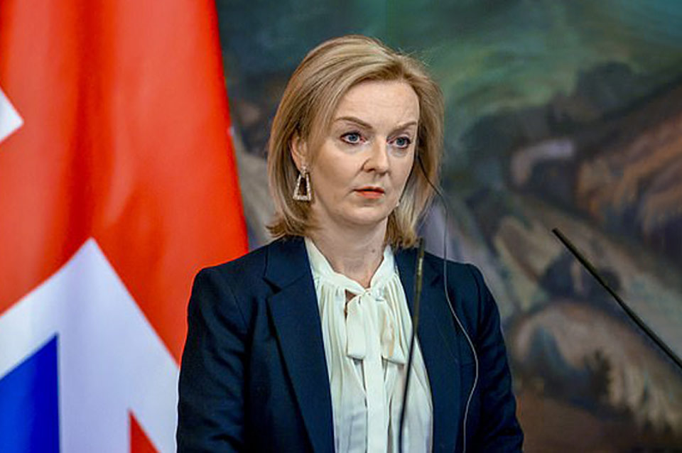Liz Tras - Putinin Ukraynaya müdaxiləsi Avropada İkinci Dünya Müharibəsindən sonra görünməmiş miqyasda ölüm və dağıntı əmələ gətirdi