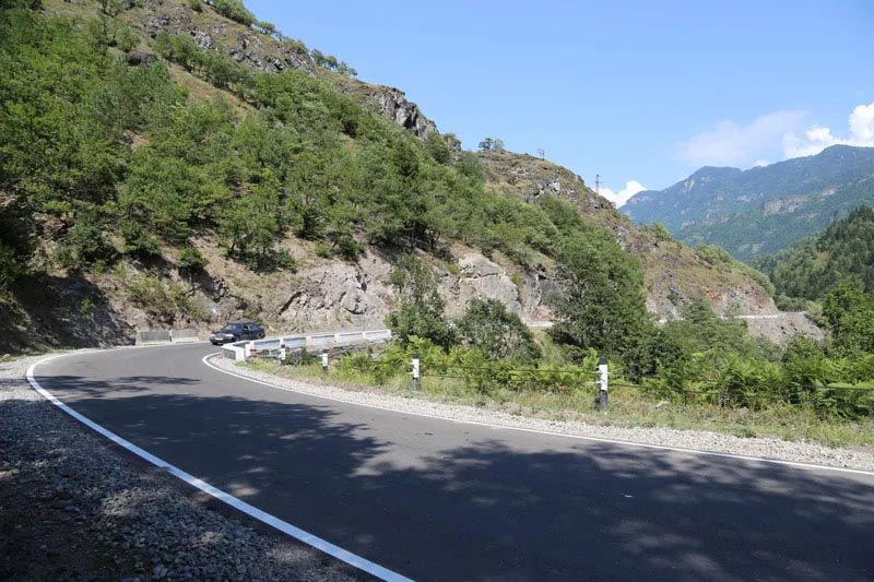 Kutaisi-Alpana-Mamisoni aşırım yolunun bir hissəsində avtonəqliyyatın hərəkəti bərpa edildi