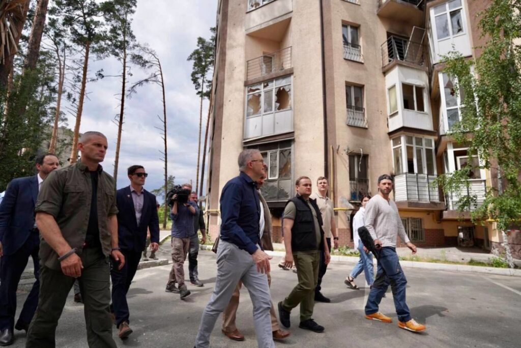 Avstraliyanın baş naziri Buça, İrpin və Hostomelə baş çəkdi