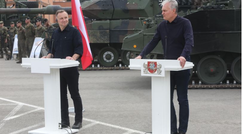 В правительстве Польши заявляют, что вместе с Литвой готовы к любому сценарию для защиты Сувалкского коридора от российской агрессии