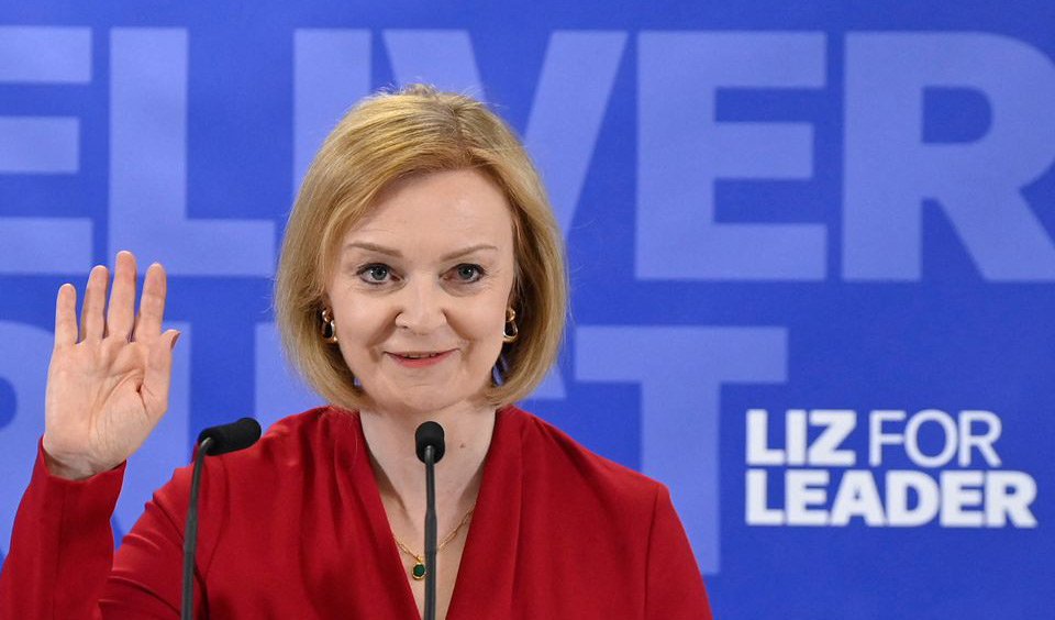 Böyük Britaniyanın baş nazirliyinə namizəd vəd edir ki, 2023-cü ilə qədər Britaniyada bütün Avropa İttifaqı qanunlarını ləğv edək