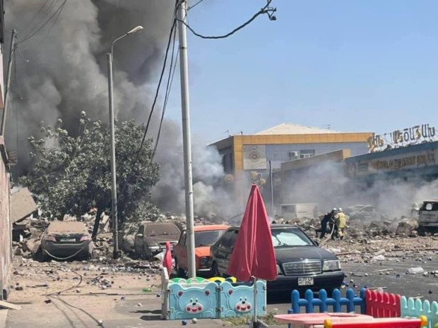 Yerevanda baş verən partlayış nəticəsində azı bir nəfər öldü, 20 nəfər xəsarət aldı