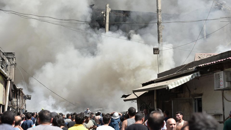 Число погибших в результате взрыва в Ереване увеличилось до двух человек, еще 60 получили травмы