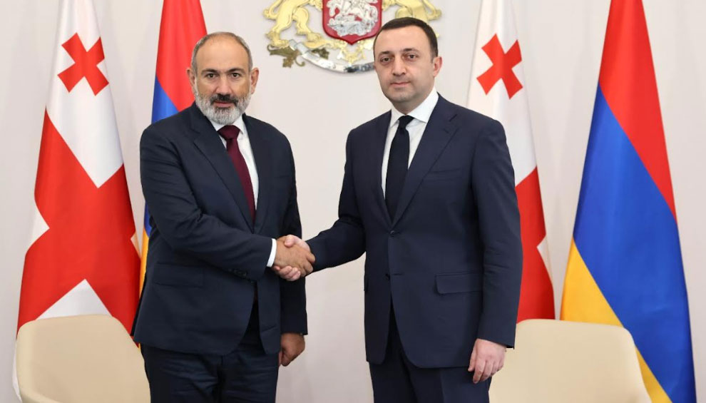 Georgian, Armenian PMs meet