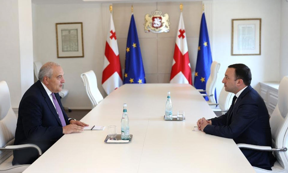 Georgian PM meets outgoing Armenian Ambassador