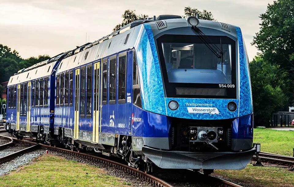 Германия перевела поезда на водородные двигатели