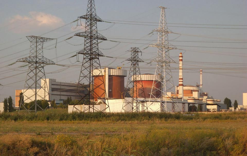 "Enerqoatom" - Rusiya ordusu Cənubi Ukrayna atom elektrik stansiyasının sənaye zonasına raket zərbələri endirib, şok dalğası elektrik stansiyasının binalarına ziyan vurub