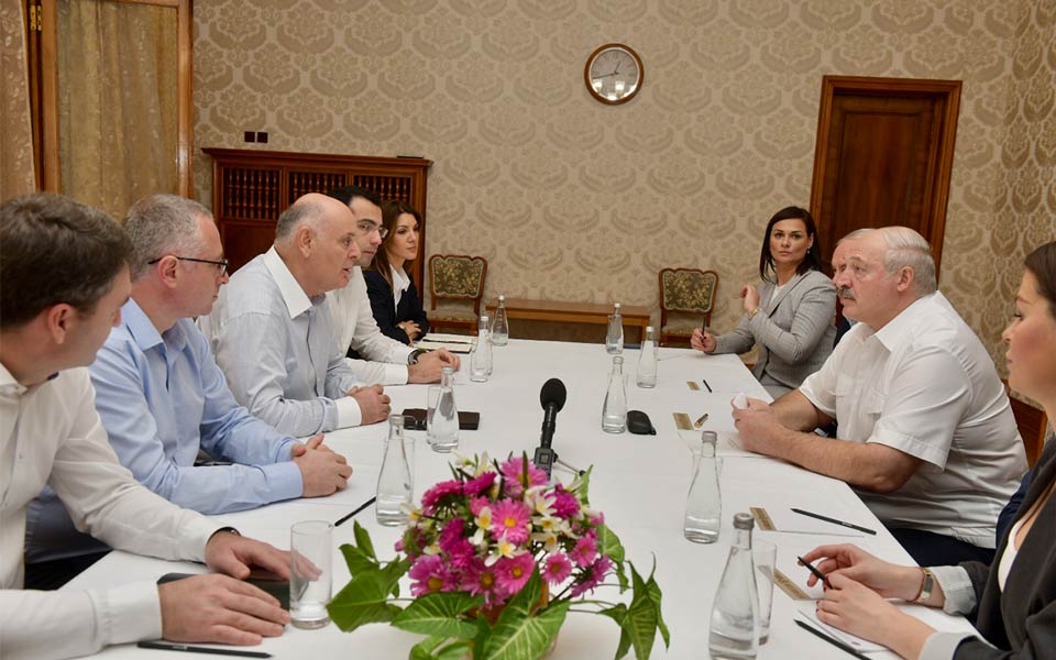 По информации сепаратистских властей Абхазии, в Бичвинте состоялась встреча Александра Лукашенко и Аслана Бжания
