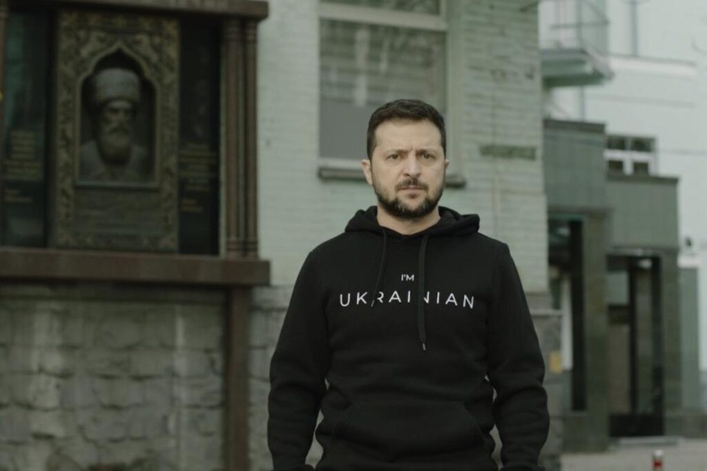 Vladimir Zelenski bəyan edir ki, Donetsk vilayətinin Liman şəhəri tamamilə azad edilib