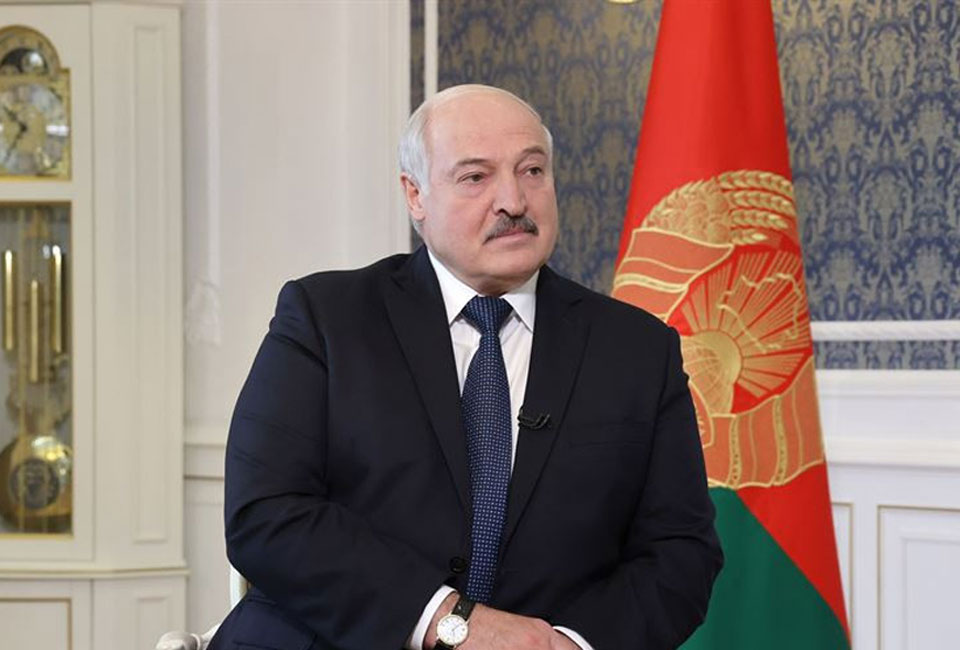 Александр Лукашенко - Беларусь участвует в специальной военной операции России, но мобилизации не будет