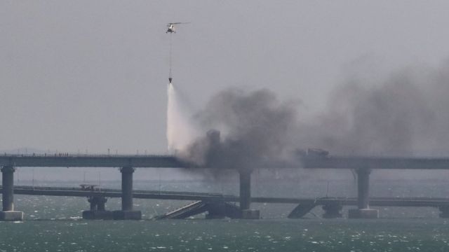 По данным Следственного комитета России, в результате взрыва на Крымском мосту погибли три человека