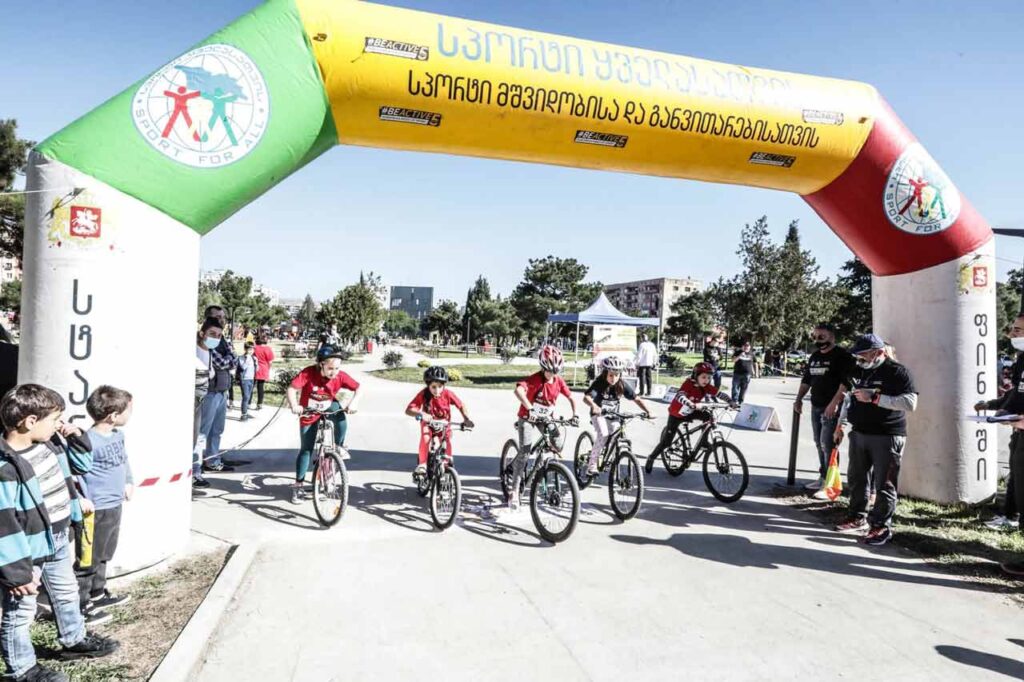 В тбилисском парке «Мзиури» открылась Европейская неделя спорта