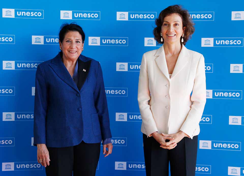 Georgian President meets UNESCO Dir/Gen in Paris