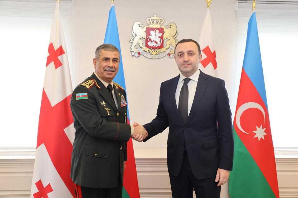 Ираклий Гарибашвили встретился с министром обороны Азербайджана Закиром Гасановым