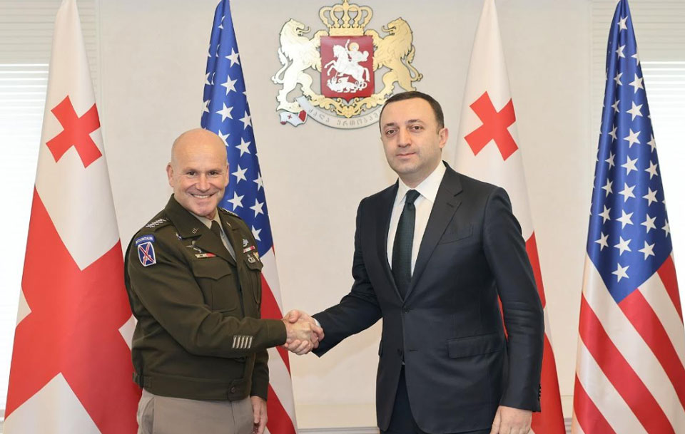 Ираклий Гарибашвили встретился с командующим американскими войсками в Европе, генералом Кристофером Каволи