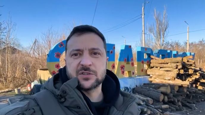 Volodimir Zelenski Donetsk vilayətinin Slavyansk şəhərinə səfər edib