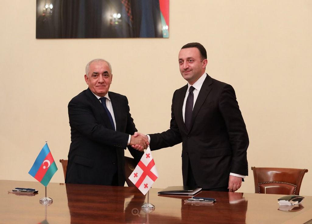 Гуырдзыстонмæ абон официалон визитæй фæуазæг уыдзæн Азербайджаны премьер-министр Али Асадов