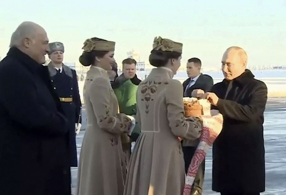 Владимир Путин прибыл в Минск