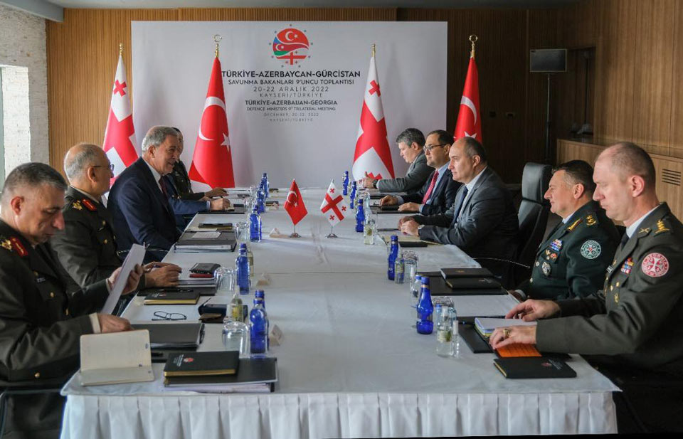 Georgian Defense Minister meets Turkish colleague