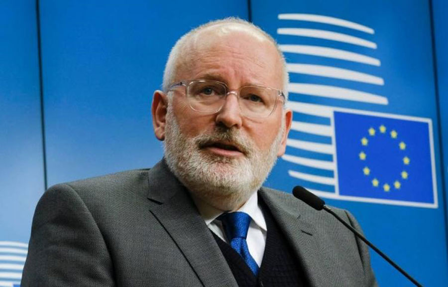 Frans Timmerans - Putin 1943-cü ildə Hitler kimi müharibəni artıq uduzub