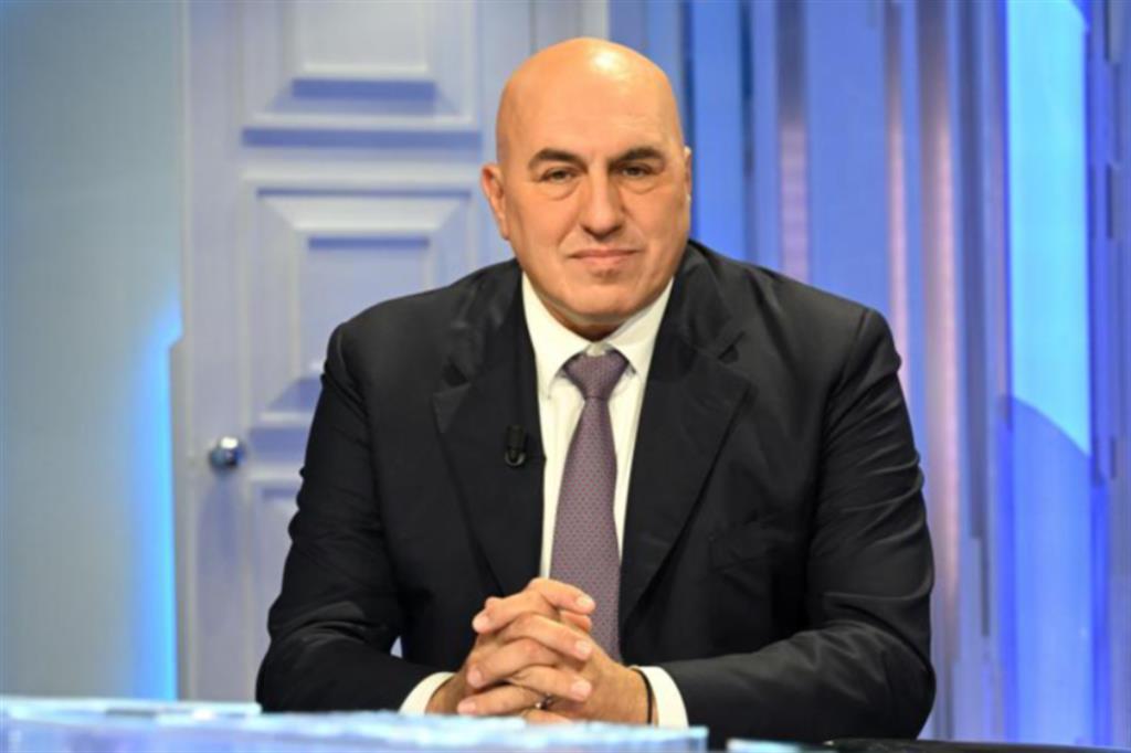 İtaliyanın müdafiə naziri - Rusiya müharibədə məğlubiyyət təhdidi ilə qarşı-qarşıya qalarsa, taktiki nüvə silahından istifadə edə bilər