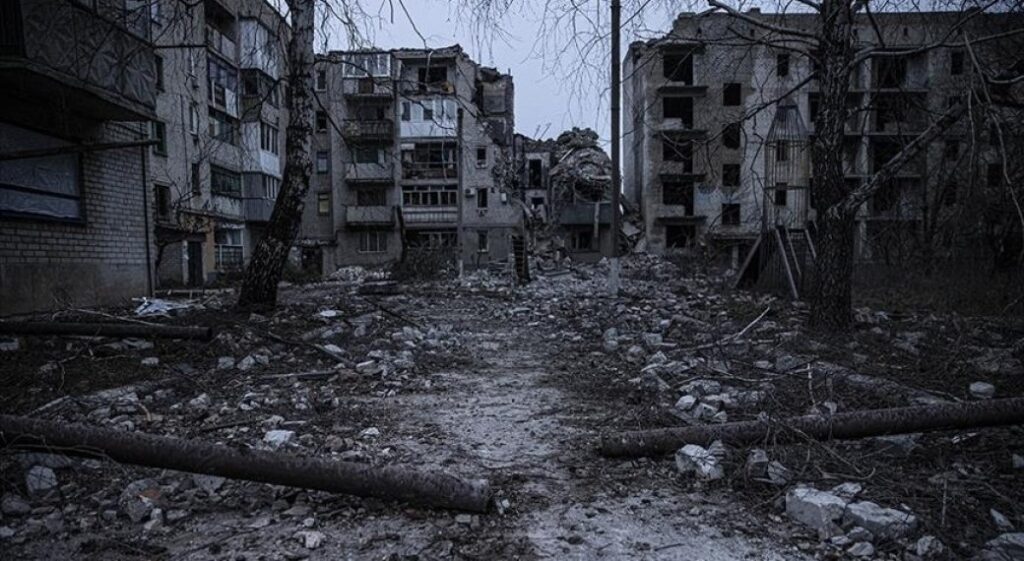 Ukrayna hakimiyyətinin məlumatına görə, 6 yanvarda Rusiya qüvvələrinin Baxmuta hücumu nəticəsində iki nəfər həlaak oldu, 13 nəfər xəsarət aldı