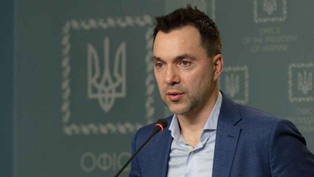 Алексей Арестович написал заявление об отставке