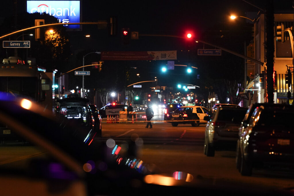 Число погибших в результате стрельбы под Лос-Анджелесом возросло до десяти человек
