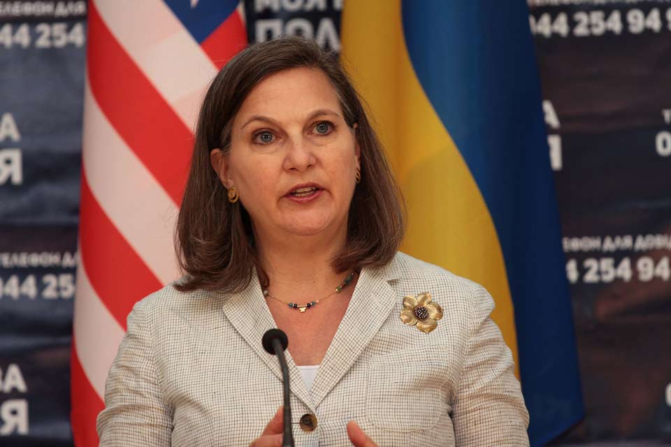 Виктория Нуланд - В Киеве находятся американские аудиторы для контроля за помощью, оказываемой США Украине