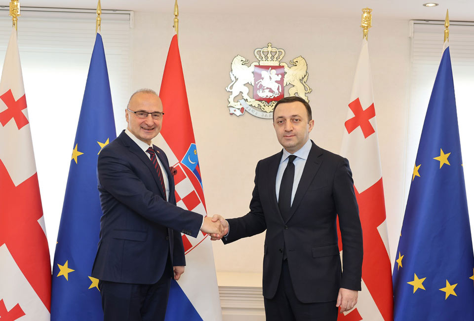 Аҧыза-министр Иракли Ҕарибашвили  Хорватиа адәныҟатәии европатәии аусқәа рзы аминистр диҧылеит