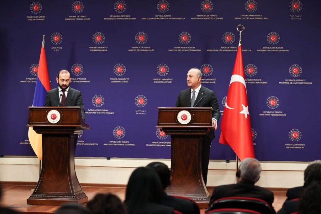 Mövlud Çavuşoğlu – Ermənistan dağıdıcı zəlzələ zamanı türk xalqına dostluq əlini uzatdı, buna görə minnətdarıq