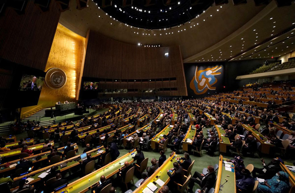 Грузия поддержала резолюцию Генассамблеи ООН, которая требует от России немедленного, полного и безоговорочного вывода своих вооруженных сил с территории Украины