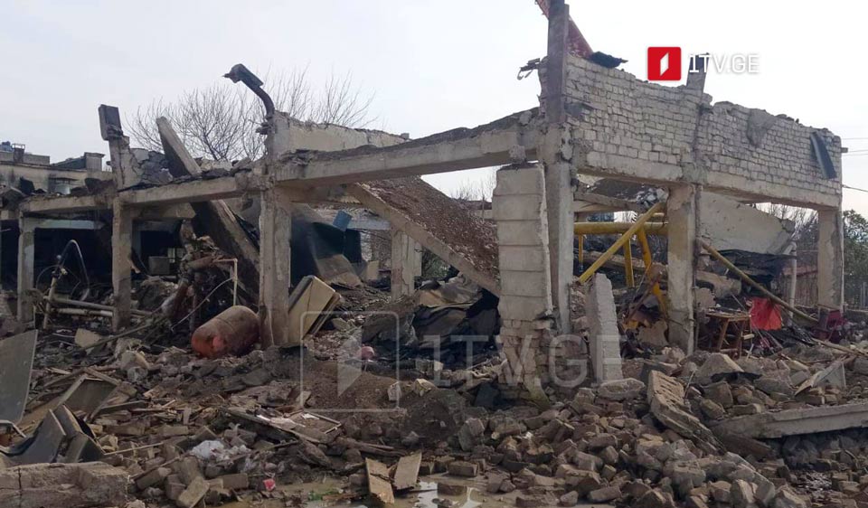Во дворе Центра интервенционной медицины в Кутаиси произошел взрыв