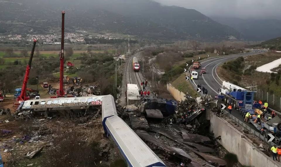 В результате железнодорожной катастрофы в Греции число погибших увеличилось до 43 человек