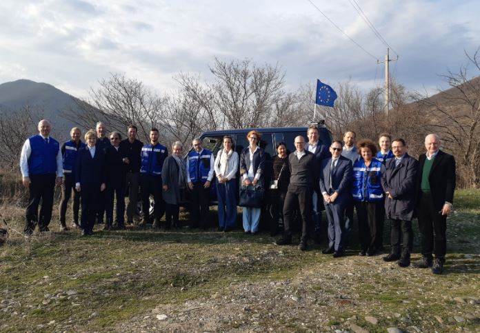 EUMM Head of Mission hosts EEAS delegation on visit to Odzisi