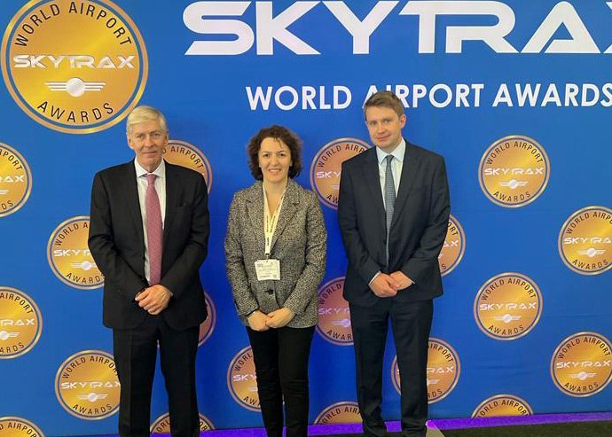 Тбилисы æппæтдунеон аэропорт  Skytrax-ы рейтингы скæсæн Европайы иуæй-иу хуыздæр аэропортты фондз æхсæн ис