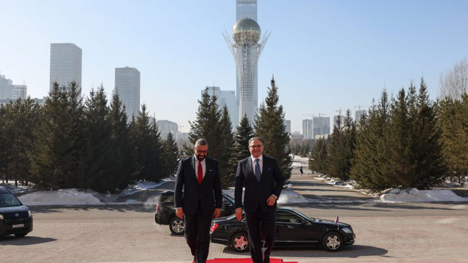 British FM discusses Middle Corridor as alternative route for Kazakh oil export