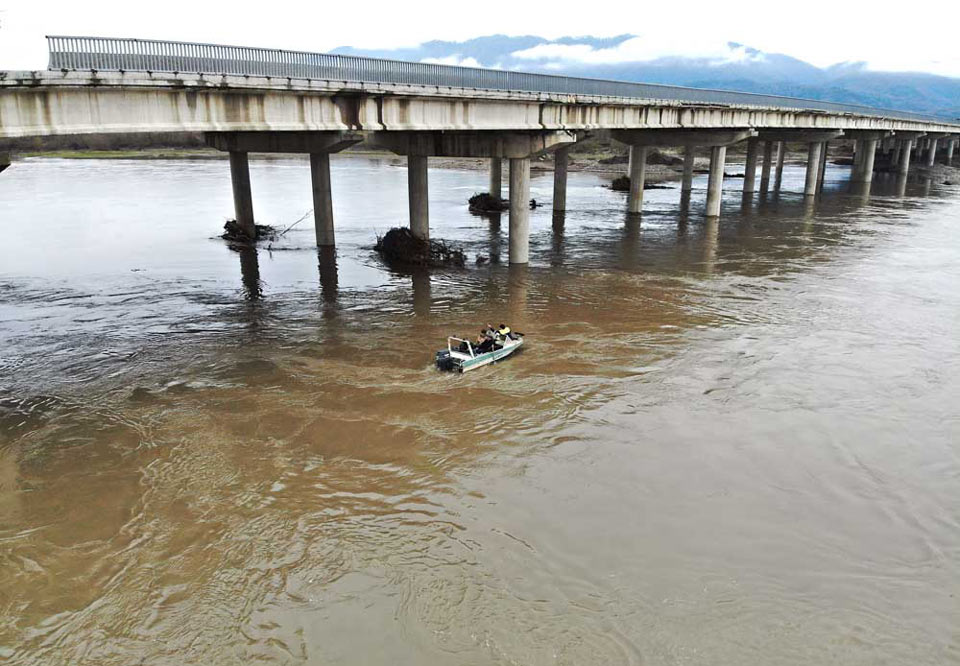 Ճանապարհների բաժին - Ռիոն գետի վրա կառուցվող ճանապարհային կամրջի վնասման պատճառների հետաքննությունը շարունակվում է