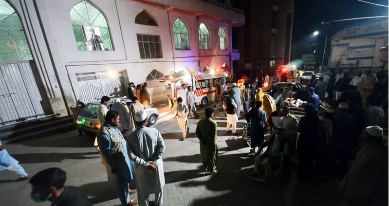 В результате землетрясения в Афганистане и Пакистане погибло не менее 12 человек, более 200 пострадали