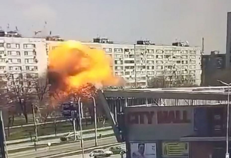 В результате ракетного удара в Запорожье погиб один человек, 25 пострадали